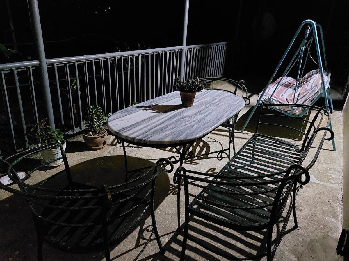 Lakeside Green Balcony Home Tskaltubo ภายนอก รูปภาพ